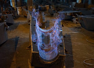 casting-lamp-pole-by-furan-casting.jpg